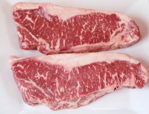 Striploin (nízký roştěnec), mramorování: aa3-5 Wagyu